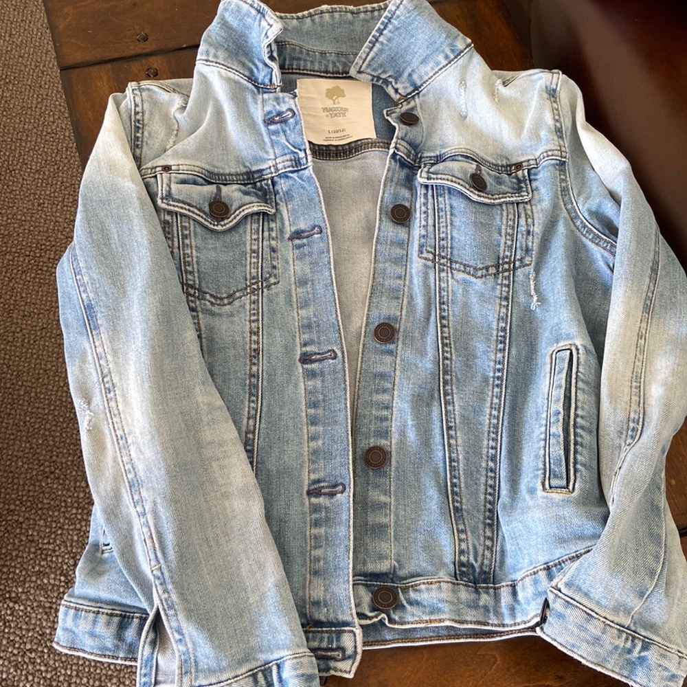 Tucker + Tate denim jacket size L (10/12)
